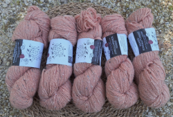 Idän Kehräämö - příze Strösseli Eko-Tweed - Syysihastus
