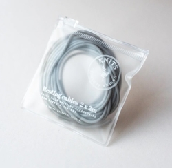 Resting cables - Grey